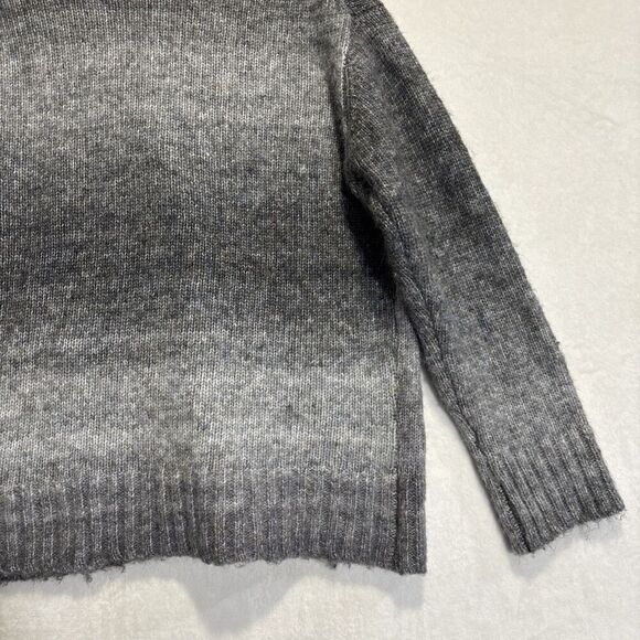 Elan Grey Ombré Cardigan Women's Size Small Relaxed Fit Pockets Buttons - Picture 14 of 14